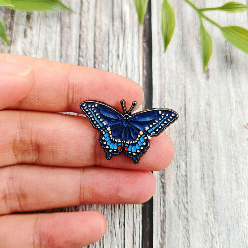Оригинальные винтажные металли – обзор и цена Collectible Vintage Brooches