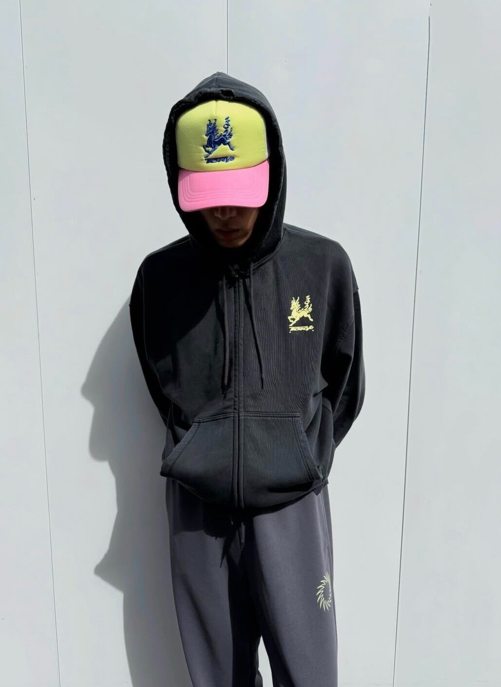 UVU TOKYO’26 Limited Унисекс в – обзор и цена Vintage Zip Hoodie